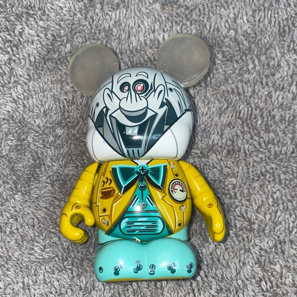 Disney Other - 🌵 Retired Disney Vinylmation Mad Hatter from the "Robots 3" series!
